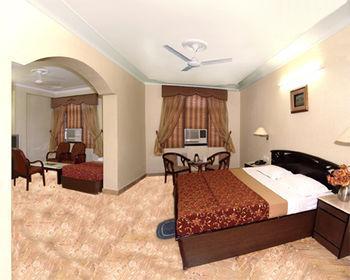Treebo Trend Singh Sons Karol Bagh 3*